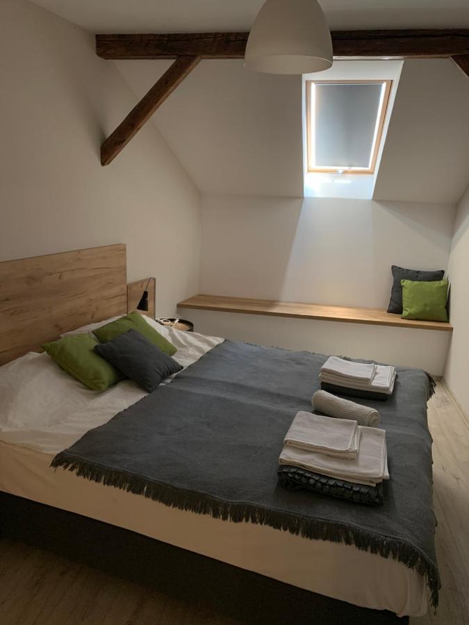 Vatus Apartmanhaz Vác المظهر الخارجي الصورة