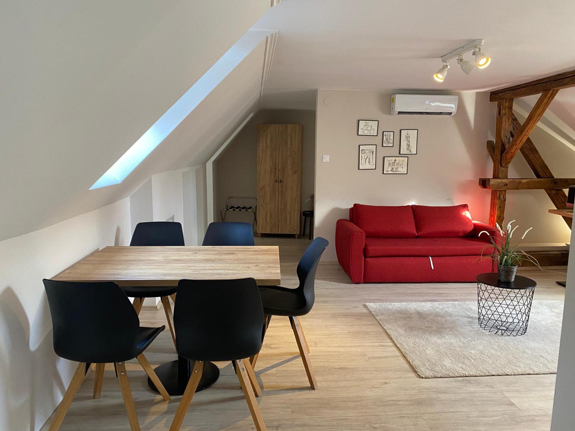 Vatus Apartmanhaz Vác المظهر الخارجي الصورة